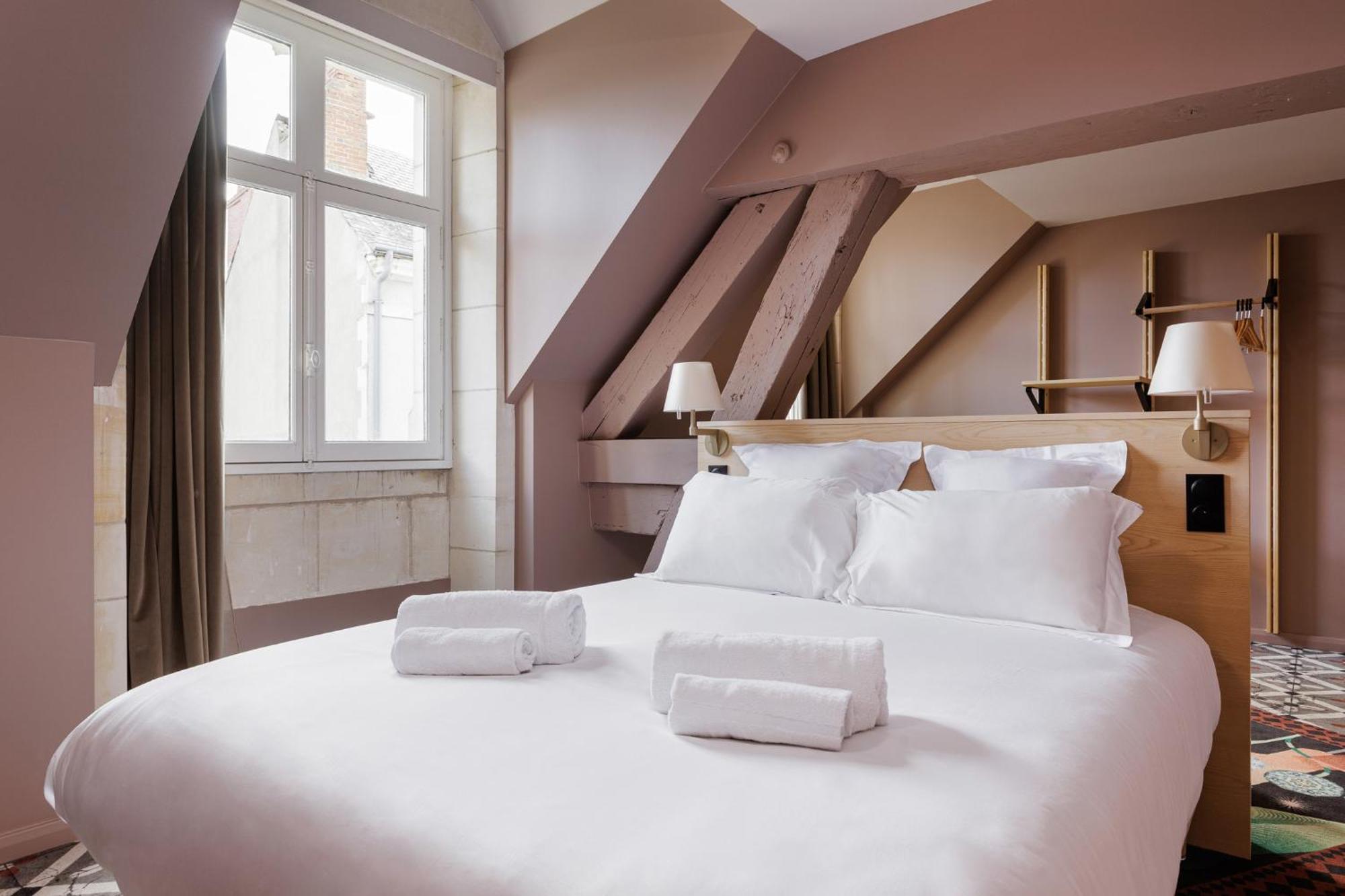 Hotel Cloitre - Entree Autonome, Reception En Ligne - Encore Mieux Orléans Exteriör bild