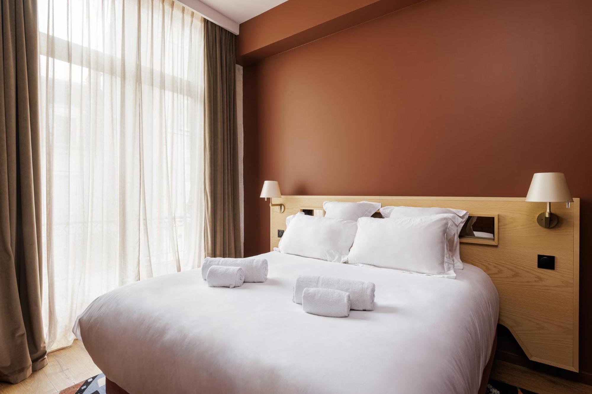 Hotel Cloitre - Entree Autonome, Reception En Ligne - Encore Mieux Orléans Exteriör bild