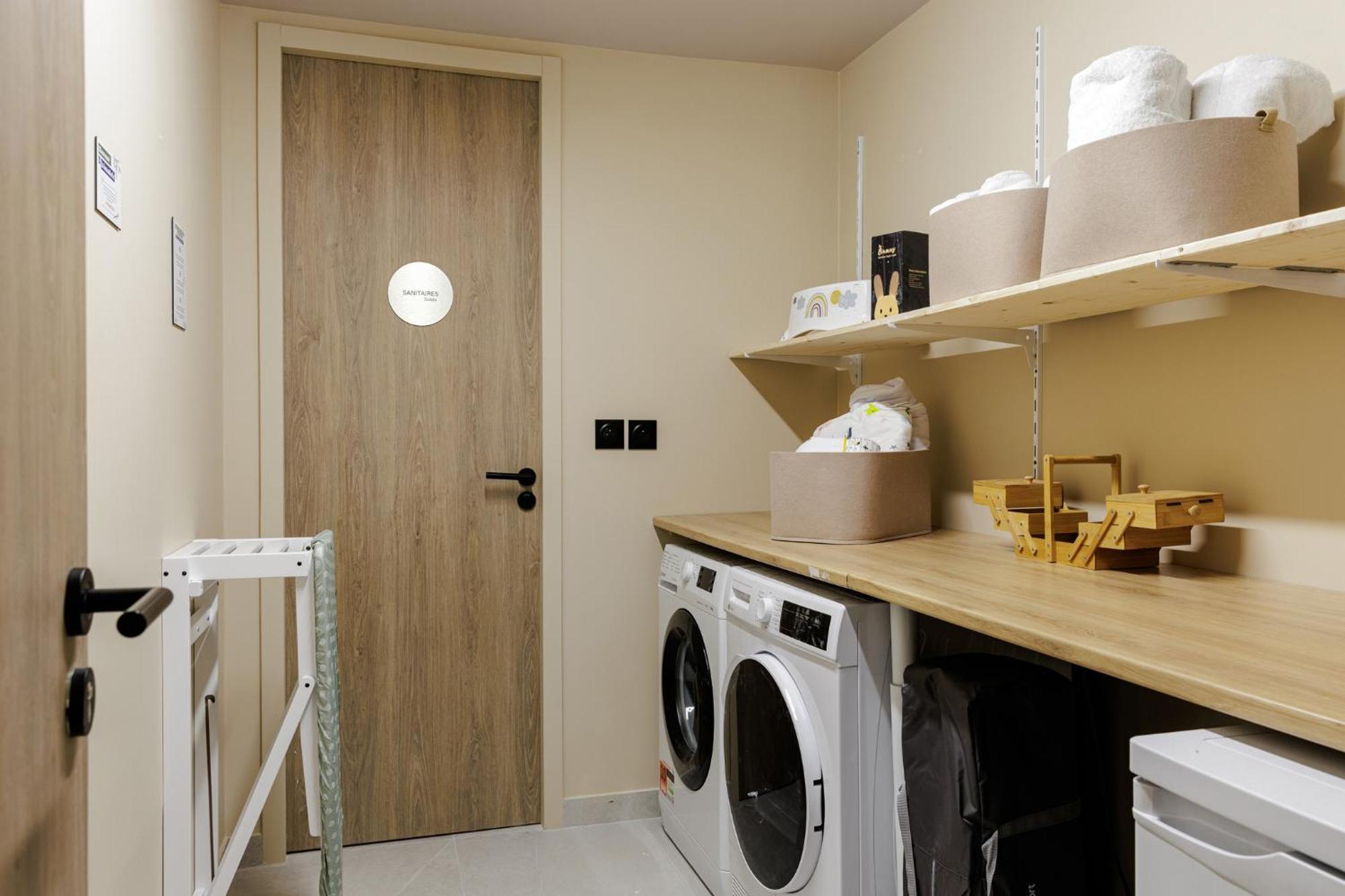 Hotel Cloitre - Entree Autonome, Reception En Ligne - Encore Mieux Orléans Exteriör bild